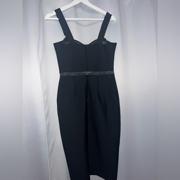 Bodycon Bandage black midi dress NEVER WORN - Picture 4 of 6
